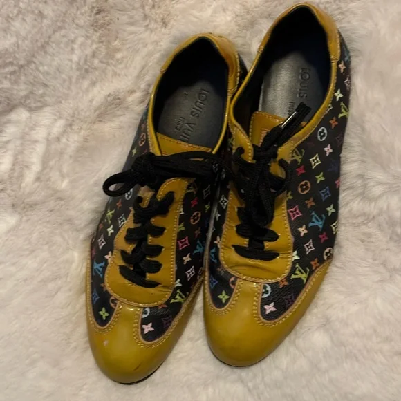 Louis Vuitton Multicolore Monogram Pattern Sneakers
Women's - Picture 4 of 10